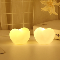 Đèn led trái tim trắng trang trí bánh