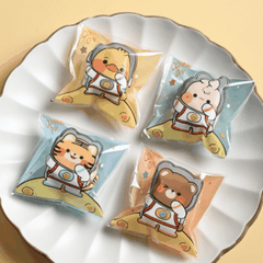 Túi cookies dán mép gấu vũ trụ 7*7 (20c)