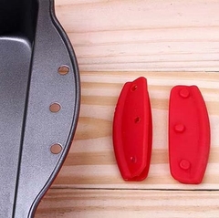 Khay nướng bánh vuông có tay cầm Silicon