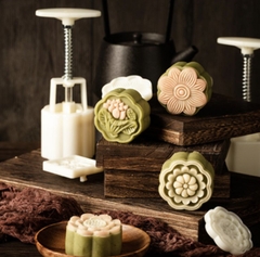 Khuôn trung thu lò xo 4 mặt hoa lá sen 8 cánh 50-65g