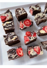 [SNL] Bông tuyết Oreo dâu tây hạnh nhân