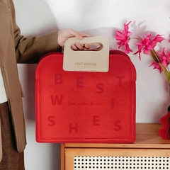 Túi dạ đựng quà Tết Best Wishes đỏ 30*20*20cm
