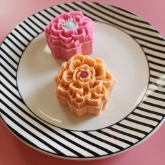 Khuôn trung thu lò xo 2 mặt sen tuyết 50g