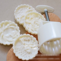 Khuôn trung thu lò xo 4 mặt hoa sen cá chép 150g