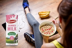 Sữa tươi tách béo tiệt trùng Avonmore 1L