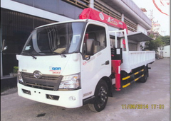 Xe Hino lắp cẩu Unic - Hino 5.2 tấn XZU730 lắp cẩu 3 tấn Unic UR-V345