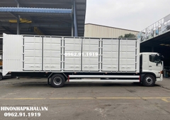 Xe Tải Hino FG8JT8A-PGX Thùng Kín Contanier 3 Cửa Hông Dài 10 Mét (10m)