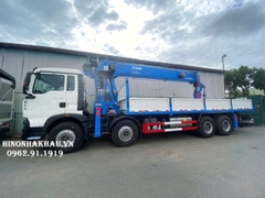 Xe Cẩu Thùng Howo 4 Giò Lắp Cẩu Tự Hành 20 Tấn XCMG