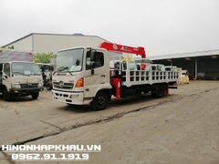 Cẩu Unic 3 Tấn 6 Khúc URV346 Lắp Trên Hino 6T5 FC9JLTC