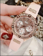 dong-ho-nu-guess-rose-gold-luxury-silicone-hong-dinh-full-da-swarovski-dep-giá-re-timesstore-vn