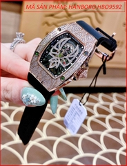 dong-ho-nu-hanboro-mat-oval-hoa-tiet-canh-tien-full-da-swarovski-rose-gold-day-silicone-timesstore-vn