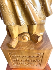 Quốc công tiết chế Hưng Đạo đại vương Trần Quốc Tuấn