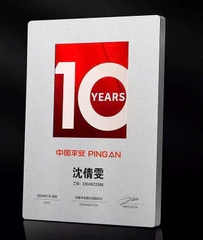 Bảng vinh danh bằng nhôm