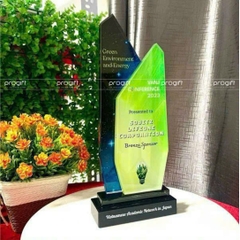 Kỉ niệm chương, biểu trưng pha lê, cúp pha lê