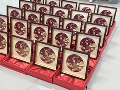 Tranh cá chép hoa sen mạ vàng 30 x 30 cm