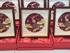 Tranh cá chép hoa sen mạ vàng 30 x 30 cm