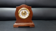 Đồng hồ để bàn sang trọng in logo
