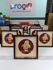 Tranh thuyền buồm mạ vàng - Thuận buồm xuôi gió