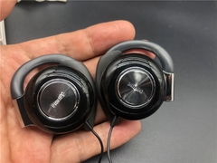 tai nghe thể thao, tai nghe gài vành tai, tai nghe thể thao móc tai , tai nghe philips thể thao
