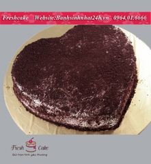 Bánh sinh nhật trái tim tình yêu rắc vụn socola (bánh 3 lớp cao 5cm) [MS:1461]