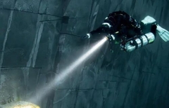 ĐÈN PIN LẶN BIỂN