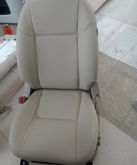 Ghế Hilux màu ghi nhạt