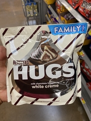 Socola kem bọc socola sữa Hershey’s Hugs Chocolate 456g (mua hộ)