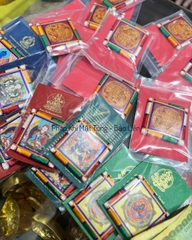 Amulet  Linh phù hộ thân