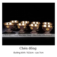 Bộ tám món cúng dường