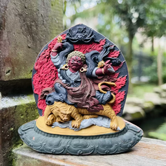 Tsa-tsa Liên Hoa Sinh Phẫn Nộ Cưỡi Hổ