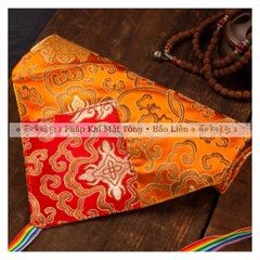Vải gấm bọc kinh sách