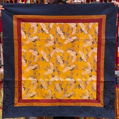 Khăn gấm trải bàn
