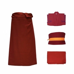 [Bộ 4 món] Trang phục tu sĩ Lạt Ma gồm khăn choàng len, khăn choàng cashmere Tây Tạng, áo gi lê Dongga, váy và bộ thắt lưng.