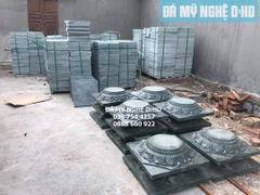 Chân tảng đá xanh rêu 09