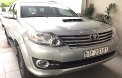 Cho thuê xe fortuner 2016