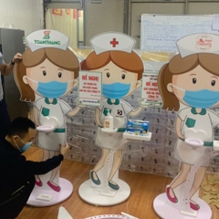in-standee-hinh-nguoi