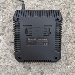 SẠC ĐƠN 21V - 4.0A YAMASU YMS-CR4.0A CÓ TẢN NHIỆT (SẠC NHANH)