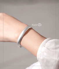 Vòng tay bạc nguyên khối bình an