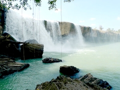 TOUR HÀNG NGÀY 30: THAM QUAN BUÔN MÊ THUỘT - HỒ LẮK CÁC THẮNG CẢNH - 5 NGÀY 4 ĐÊM.
