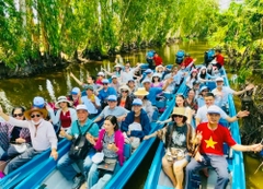 TOUR VIP 8 TỈNH MIỀN TÂY HÀNH TRÌNH VỀ MIỀN SÔNG NƯỚC – TRỌN VẸN HƯƠNG SẮC TÂY NAM BỘ