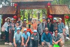 TOUR VIP 8 TỈNH MIỀN TÂY HÀNH TRÌNH VỀ MIỀN SÔNG NƯỚC – TRỌN VẸN HƯƠNG SẮC TÂY NAM BỘ