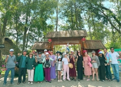 TOUR CẦN THƠ - CHÂU ĐỐC - MIẾU BÀ CHÚA XỨ - RỪNG TRÀ SƯ 1 NGÀY