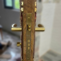 Khóa cửa chính và đại sảnh Demax CLK306 BRASS