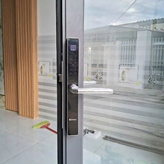 Khóa thông minh chống nước Demax EL-C102 SB APP