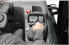 Xe nâng điện reach truck BT RRE250H