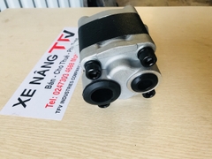 Bơm thủy lực dùng cho xe nâng Toyota mã 67120-26650-71.