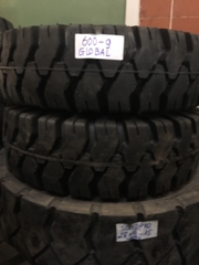Bán lốp đặc xe nâng chính hãng siêu rẻ