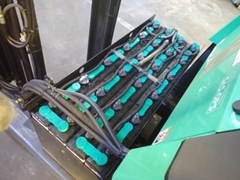 Xe nâng điện cũ reachtruck 1.5 tấn Toyota 8FBR15, chiều cao nâng 4m. Sx 2020