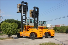 Xe nâng dầu SOCMA HNF-300H 30 tấn chính hãng