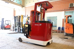 Xe nâng điện cũ Reach Truck Toyota 7FBRS20. Khung FSV4300. Sản xuất năm 2011. Mã XC.R20TOT40.00435